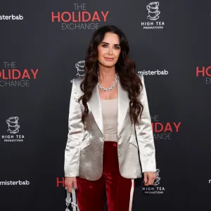Kyle Richards Hair Thickening Spray