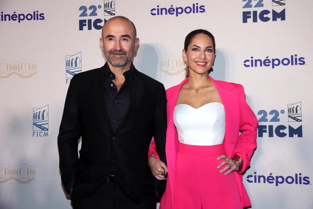 Ricardo de Montreuil y B&aacute;rbara Mori