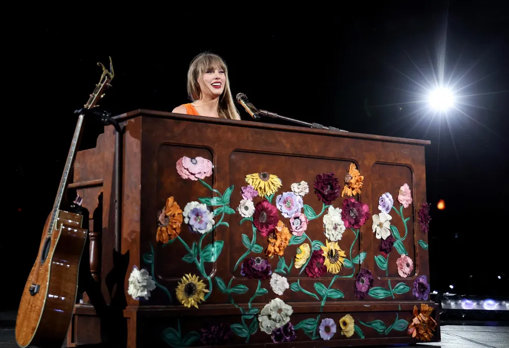 Heres Why Swifties Think Taylor Swift Is Planning Something Big for October 18 Us Explains