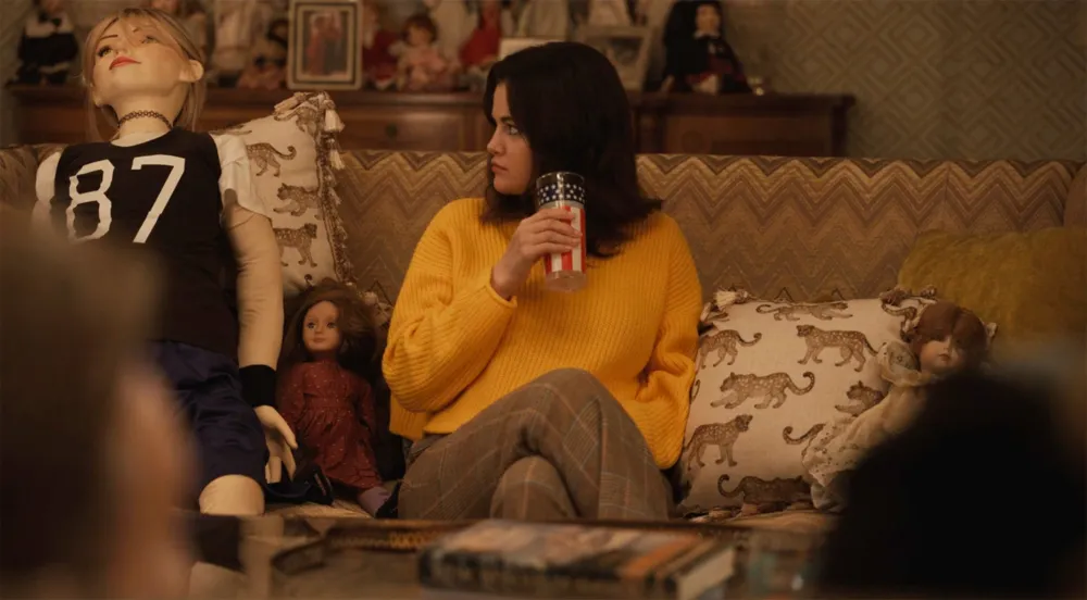 How Selena Gomez Made a Subtle Nod to Taylor Swift Travis Kelce in Only Murders in the Building