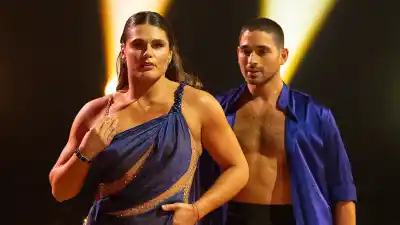Ilona Maher and Alan Bersten Dedication Night Dancing With the Stars 01