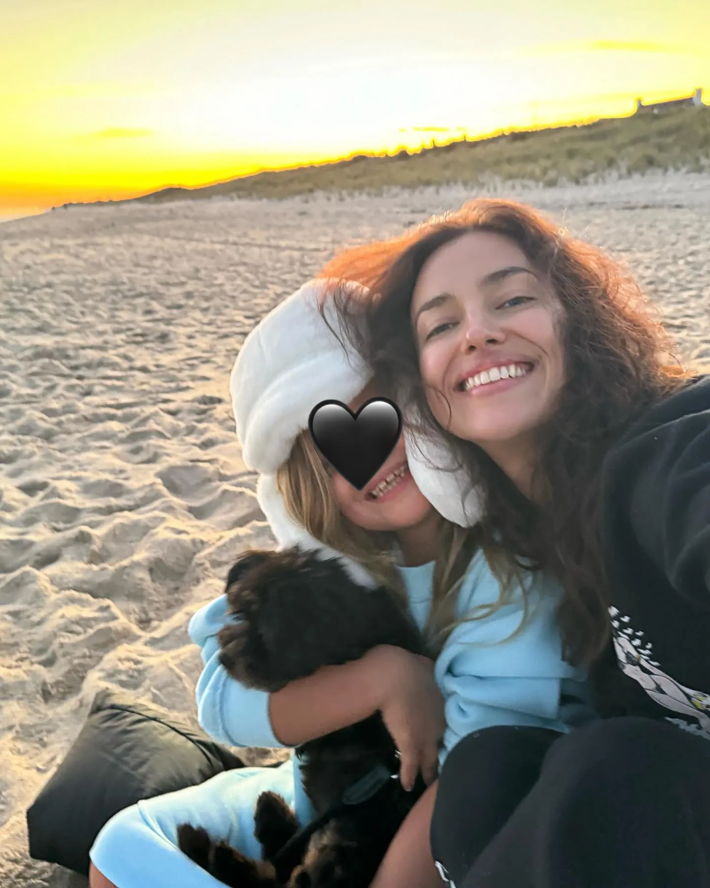 Irina Shayk Gives Rare Insight Into Motherhood With Photo Alongside 7-Year-Old Daughter Lea De Seine