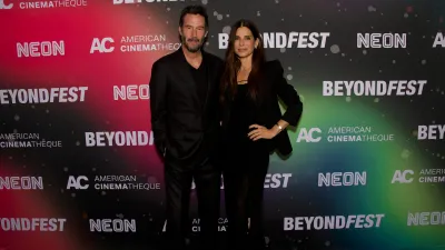 Sandra Bullock and Keanu Reeves Reunite for Speed Anniversary and They've Barely Aged in 30 Years!
