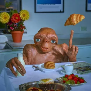 Janelle Monae Explains How She Pulled Off Her Difficult E T Costume It s Very Tight Inside 536