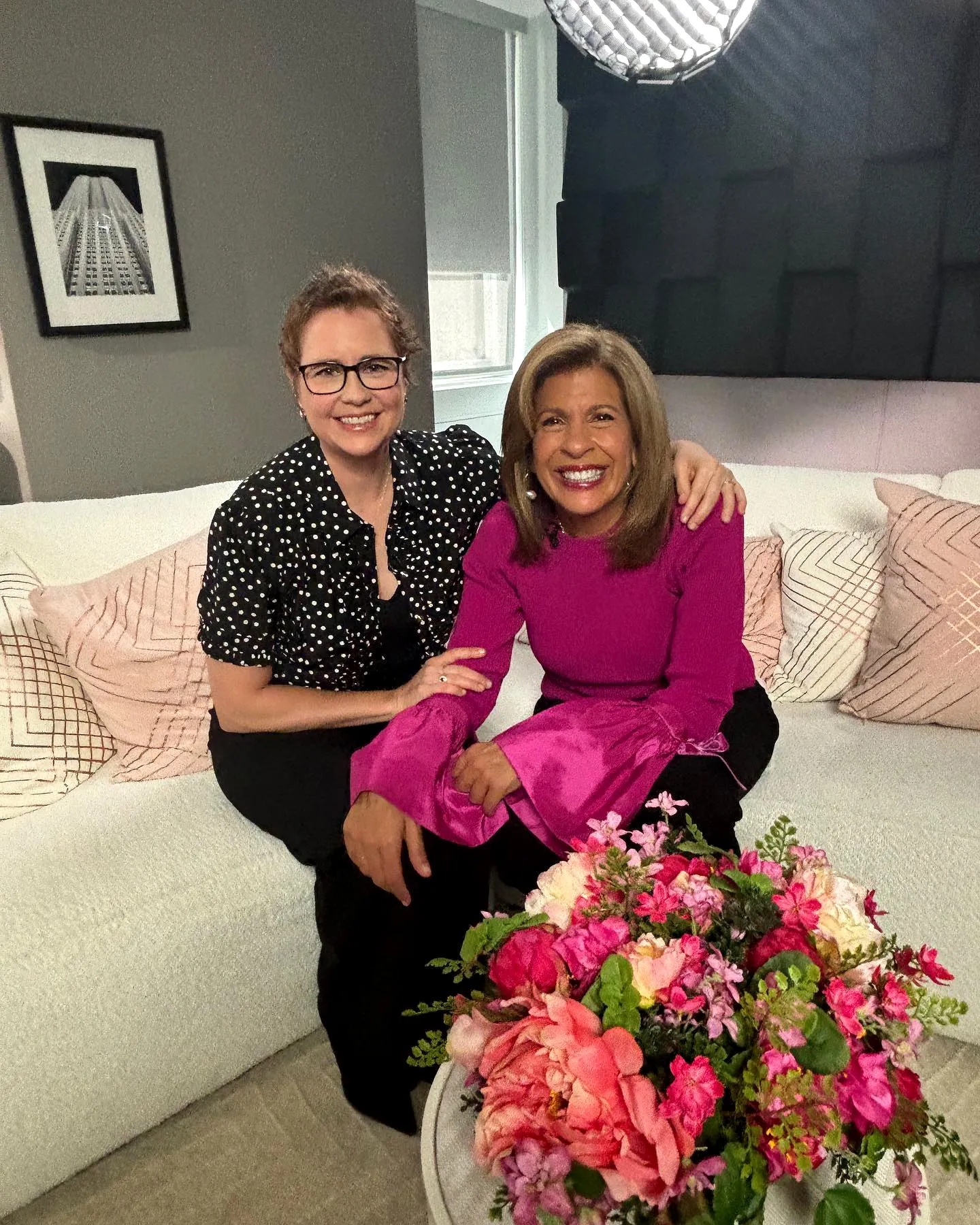 Hoda Kotb Gets Emotional Hearing Jenna Fischer's Breast Cancer Story