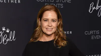 Jenna Fischer Reveals Breast Cancer Diagnosis
