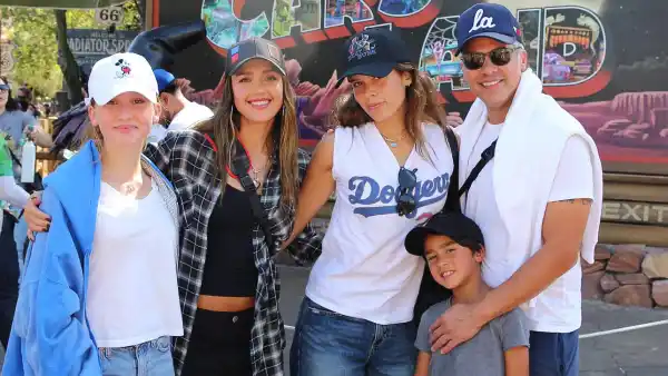 Jessica Alba and Husband Cash Warren s Family Photos With Their 3 Kids Over the Years 353