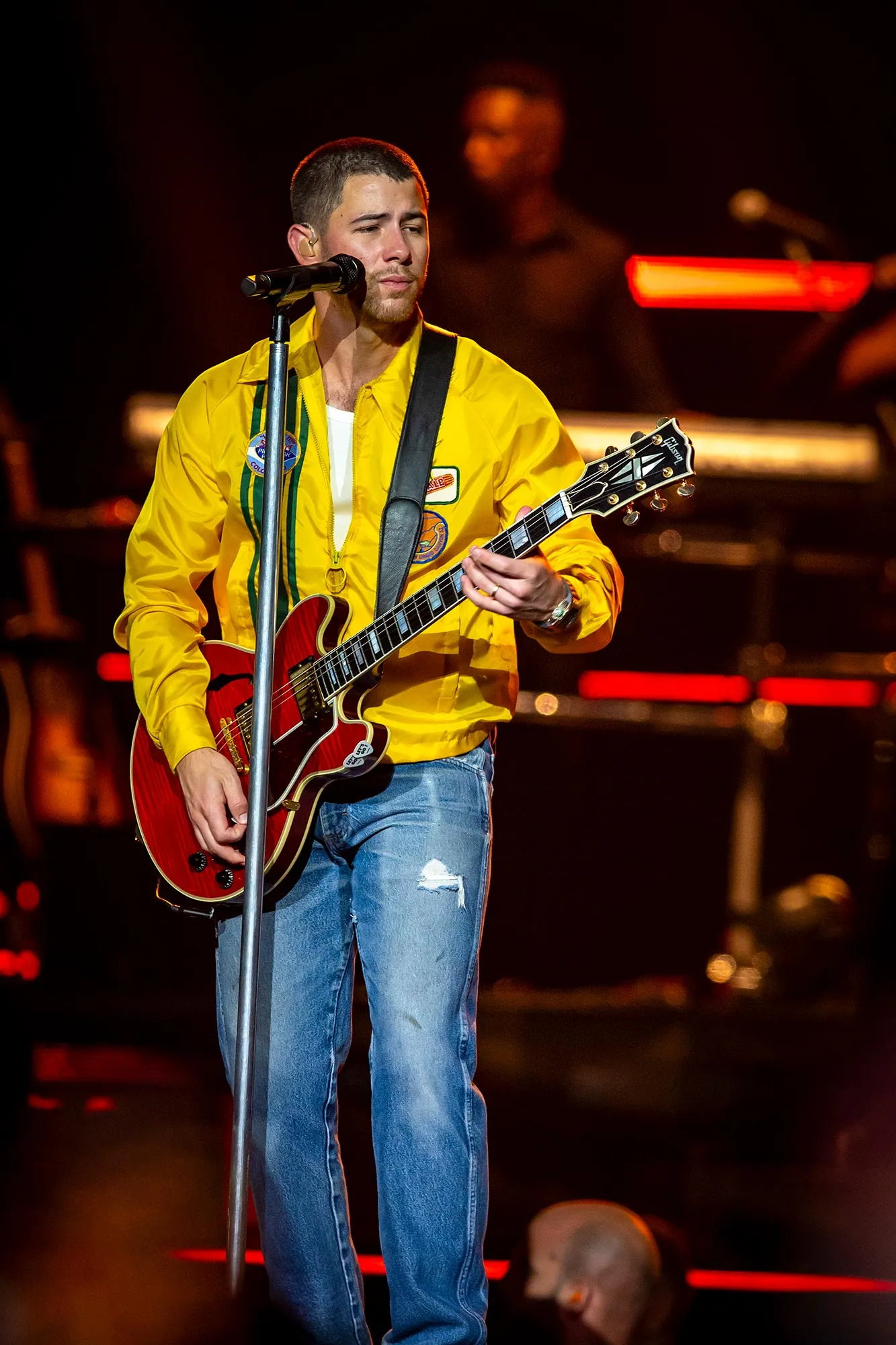 Jonas Brothers Concert Interrupted After Laser Pointer Spooks Nick Jonas into Running Off Stage