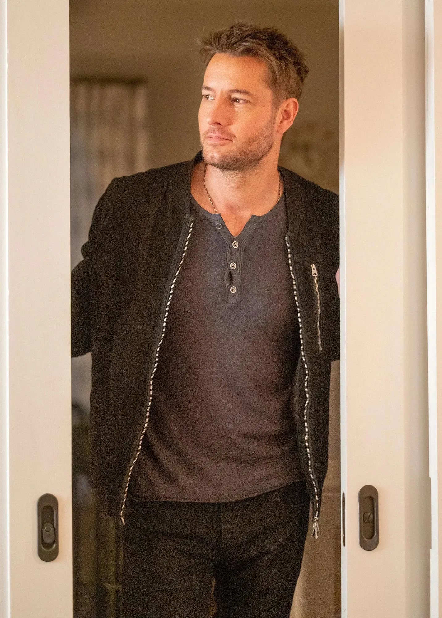 Justin Hartley Defends His Misunderstood Character From This Is Us Wish I Could Help This Guy
