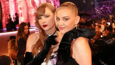 Kelsea Ballerini Shares Taylor Swifts Career Advice Become Undeniable