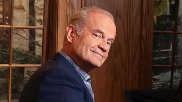 Kelsey Grammer Makes Frasier Costar Cry With Message About Cancer Battle