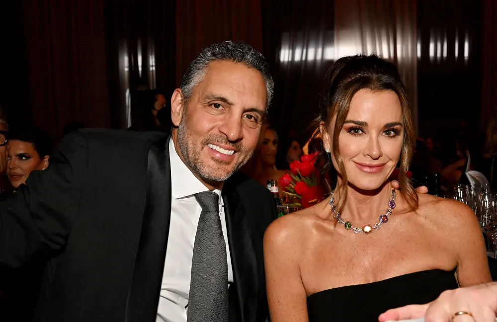 Kyle Richards Reacts to Teddi Mellencamp Hopeful Mauricio Umansky Prediction 2