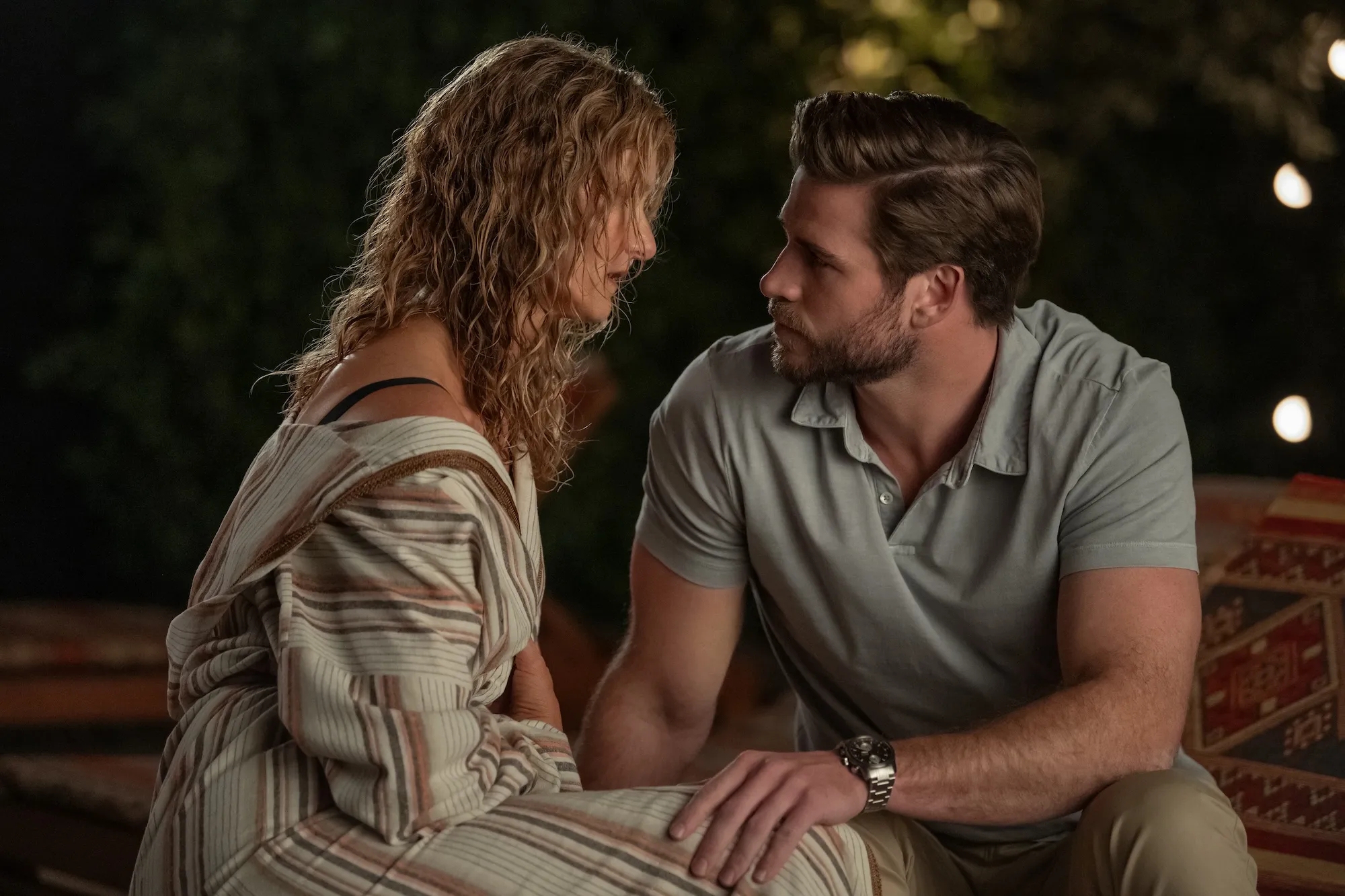 Laura Dern Was So Lucky to Work With Liam Hemsworth Details Lonely Planet Sex Scenes