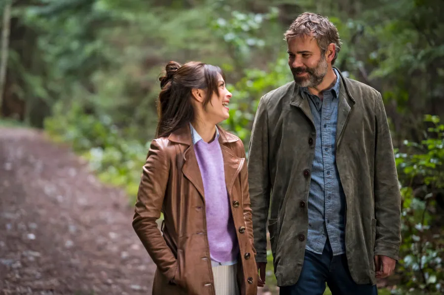 Kristin Kreuk Hints Cassandra and Karl Will Face Difficult Conflict on Murder in a Small Town