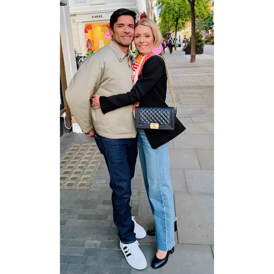 Mark Consuelos Gushes Over Sexy Kelly Ripa on Her Birthday