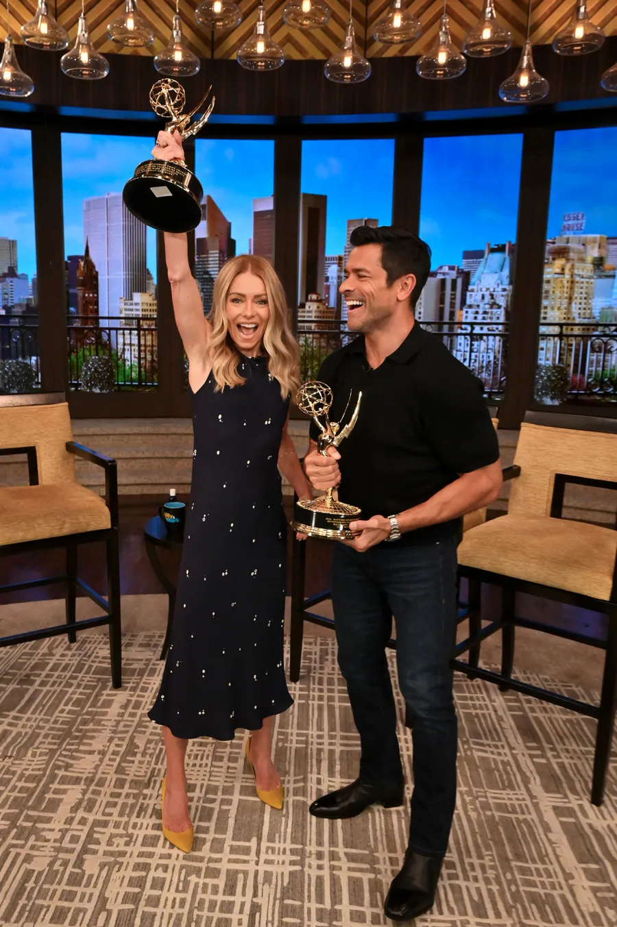 Mark Consuelos Gushes Over Sexy Kelly Ripa on Her Birthday