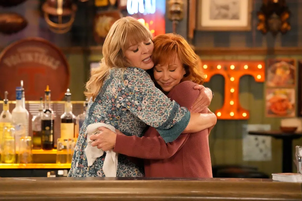 Melissa Peterman Reveals Where Each Reba Couple Ended Up &mdash; And Which Pair Would Be Struggling 935