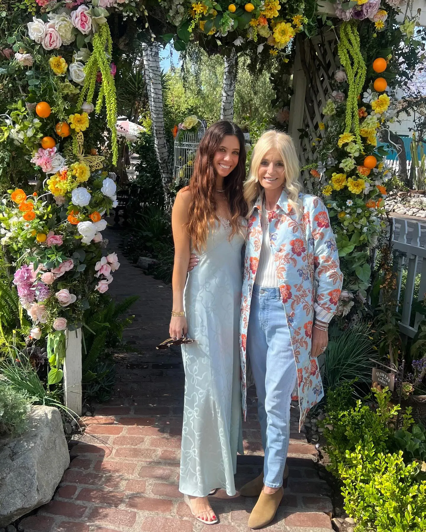 RHOC Lydia McLaughlin Holds Glitter Filled Celebration of Life for Late Mom Judy Stirling