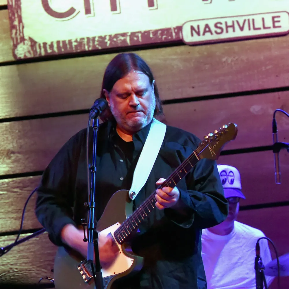 Singer Matthew Sweet suffers stroke