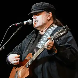 Singer Matthew Sweet suffers stroke