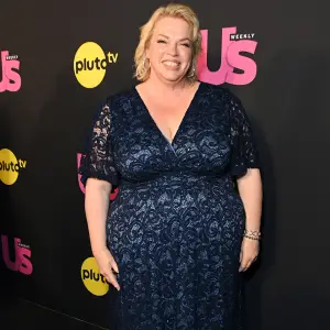 Sister Wives’ Janelle Brown Says Hulu’s MomTokers Are ‘Not the Mormons That I Know’