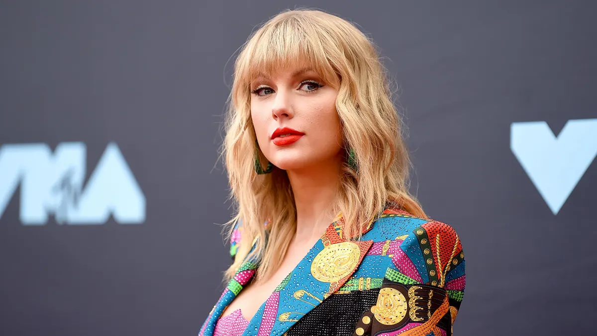 Taylor Swift Style Author Sarah Chappelle Talks Fashion Easter Eggs How She Predicted One TTPD Song With Outfit Details