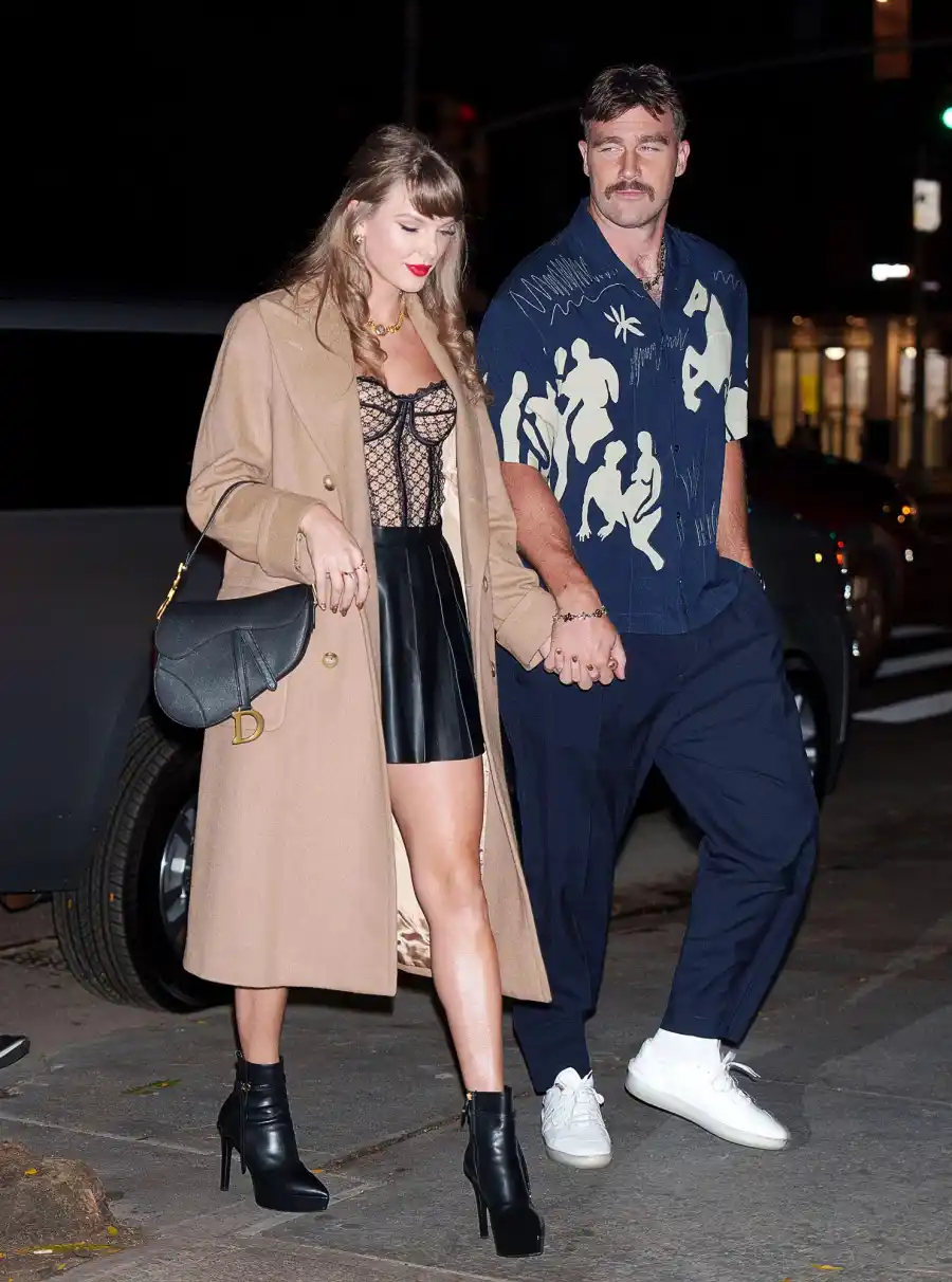 Taylor Swift s Most Memorable Skirt Moments — and How Much They Cost 501