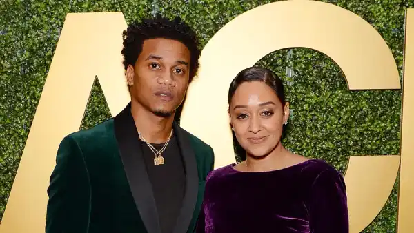 Tia Mowry Wedding Dress clip 998