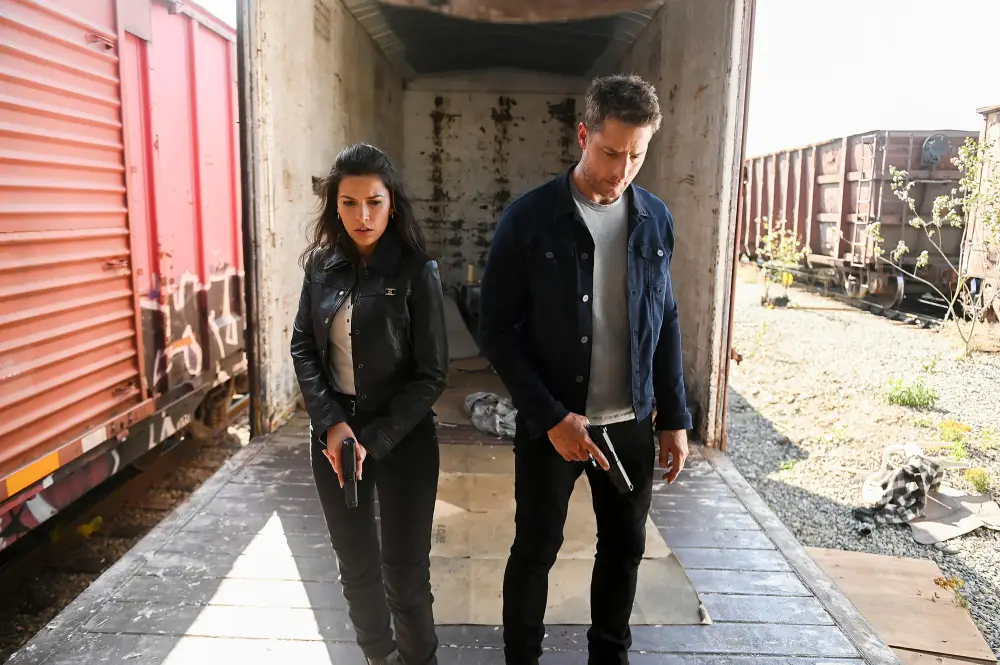 Tracker Reunite Justin Hartley and Wife Sofia Pernas 3