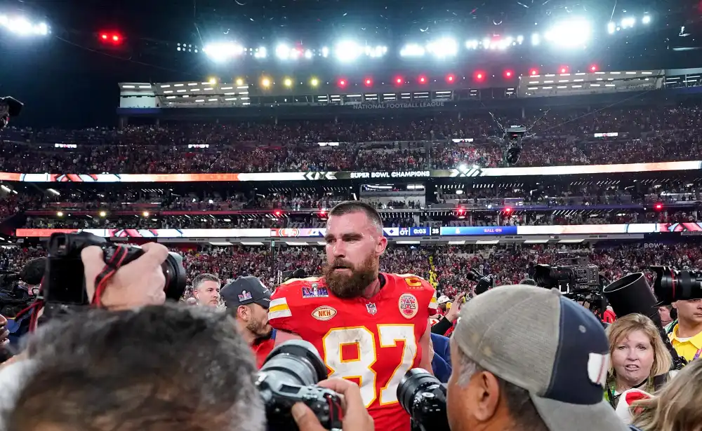 Travis Kelce Doesn t Care About His Bad NFL Stats &mdash; But He Will Talk About It See His Best Quotes 951