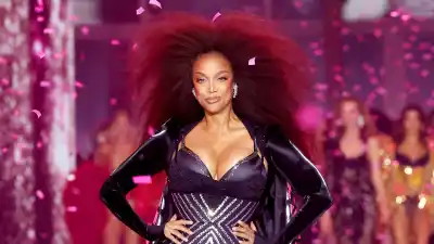 Tyra Banks Was 40-50 Pounds Heavier at VS Show Than During Retirement