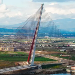 Unidentified British Content Creator Dies at 26 After Tragic Fall from Spanish Bridge While Filming 530