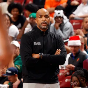University of South Florida Basketball Coach Amir Abdur Rahim Dead at 43 247