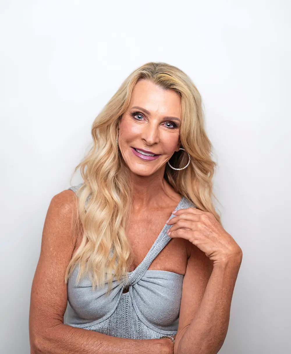 Luxury Handbag Shopping s 5 Hot Stories Golden Bachelorette Joan Bethany Joy Lenz and Hilarie Burton Morgan 718