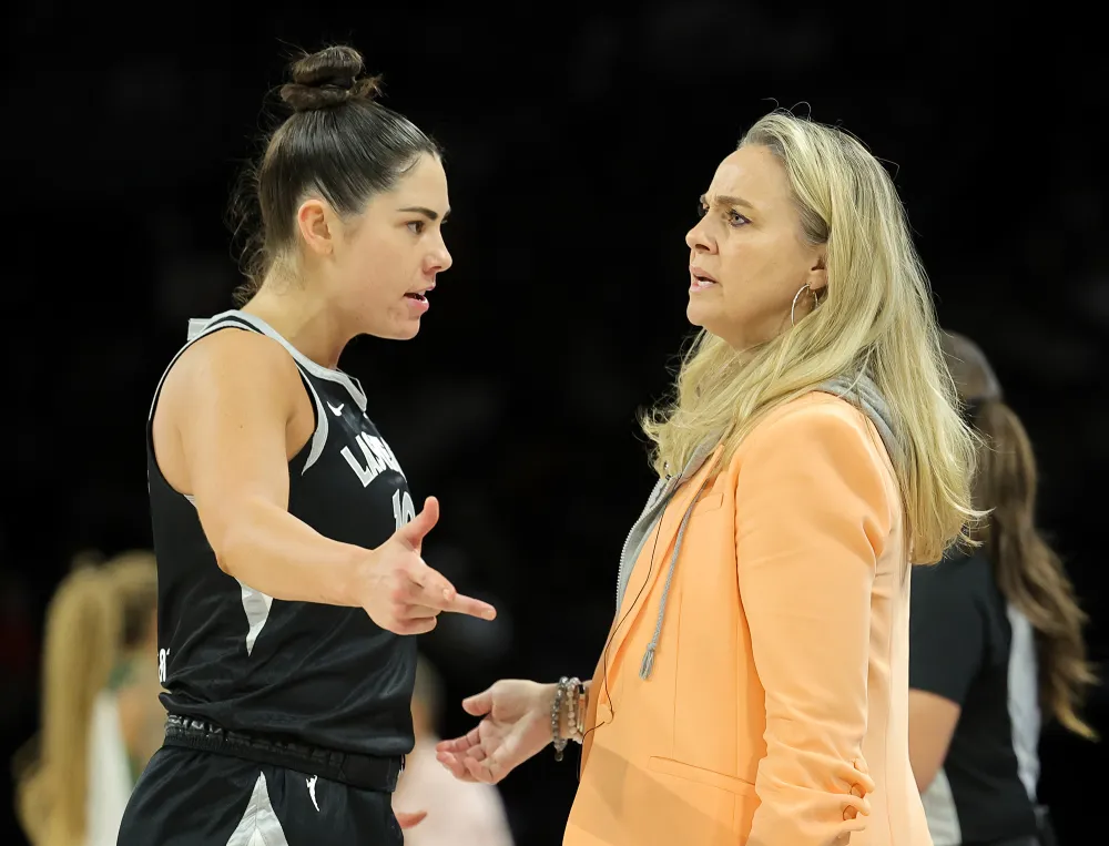 Las Vegas Aces Head Coach Becky Hammon Goes Off on Kelsey Plum During Heated Timeout Confrontation