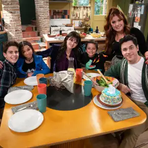 What Advice Selena Gomez David Henrie Gave the New Wizards Cast