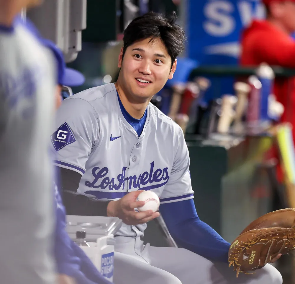 Yes a Snake Really Did Slither Into Dodgers Dugout During Game 2 of NLCS