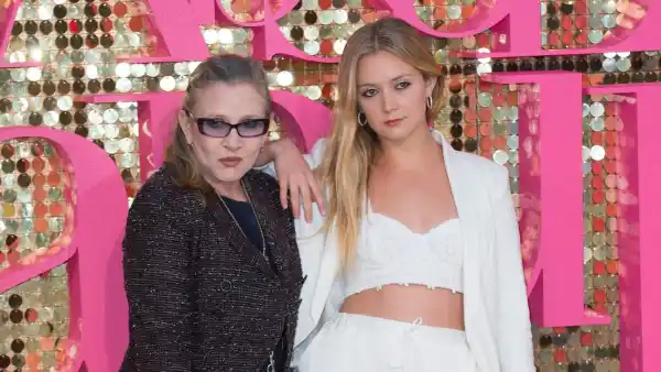 : Billie Lourd Recalls Carrie Fisher's Addiction Struggle on Mom's Birthday
