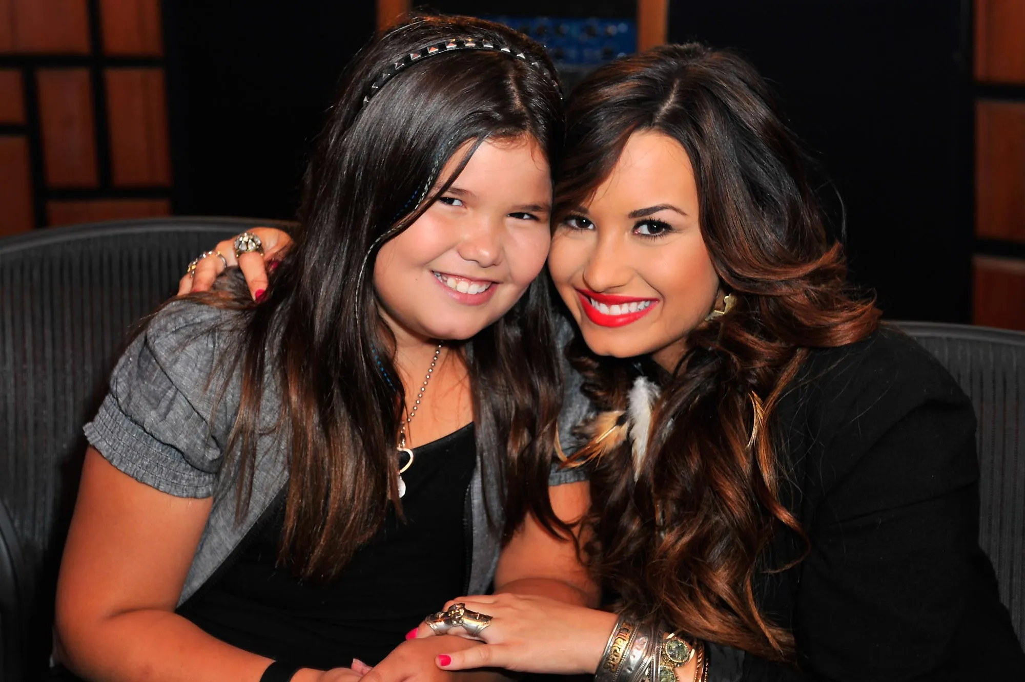 Demi Lovato Mom and Older Sister Mourn Madisons Stillborn Baby