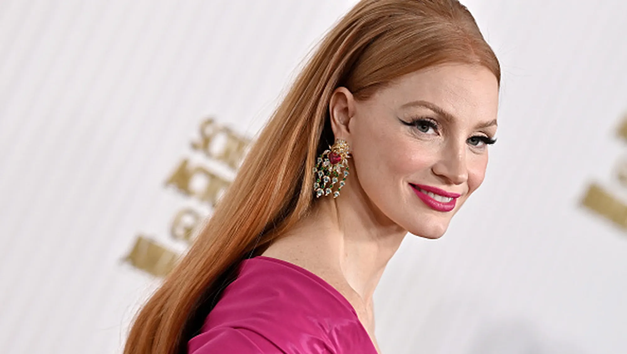 jessica chastain in pink on red carpet