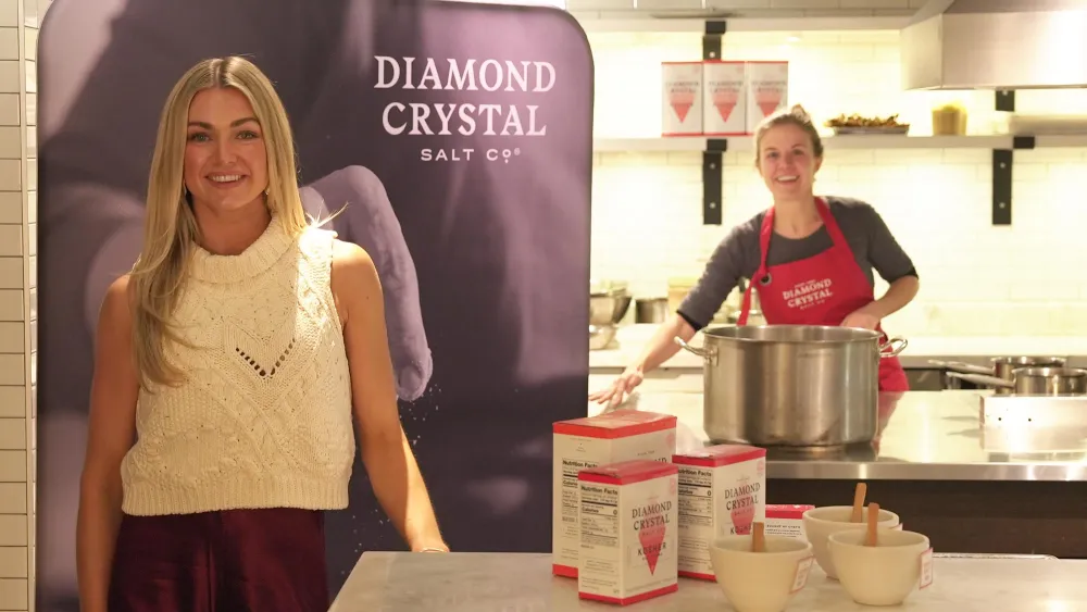 Lindsay Arnold Thinks DWTS Finale Will Come Down to Fan Votes Not Judges Scores