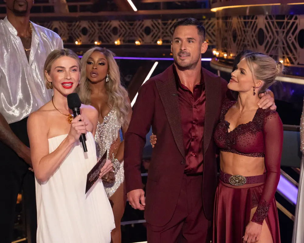 Julianne Hough Gets Her Flirt on With Danny Amendola During 'DWTS' Julianne Hough Gets Her Flirt on With Danny Amendola During 'DWTS' Finale