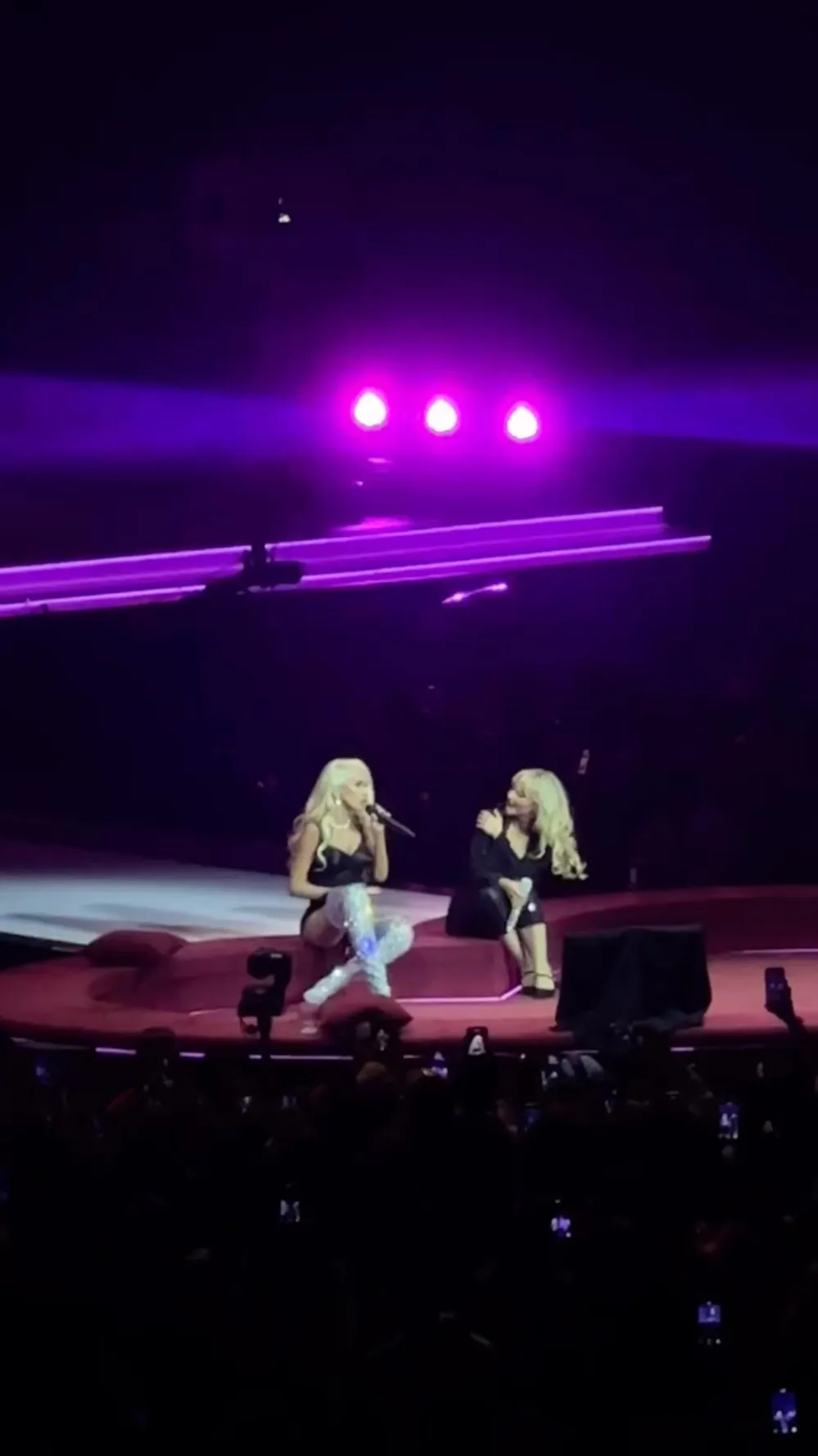 Sabrina Carpenter Sings Surprise What a Girl Wants Duet With Christina Aguilera