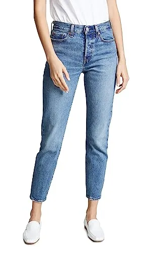 Dakota Johnson&rsquo;s Favorite: Levi&rsquo;s Premium Wedgie Icon Fit Jeans