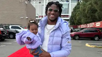 49ers Charvarius Ward Says His Souls Bleeding in 1st Post Since Announcing Daughters Death
