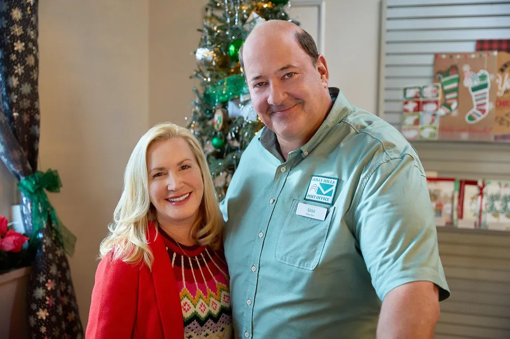 Angela Kinsey Immediately Thought of The Offices Brian Baumgartner for Her Hallmark Movie