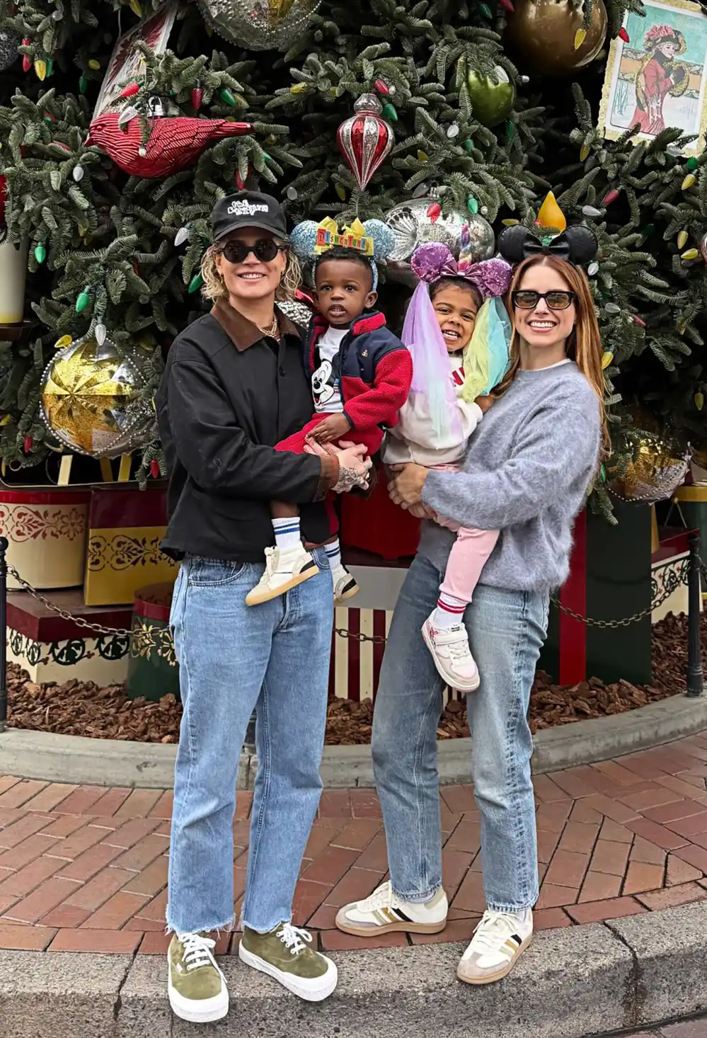 Ashlyn Harris Shares 1st Photo of Girlfriend Sophia Bush with Her Kids Sloane and Ocean at Disneyland