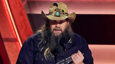 Best 5 Moments From the CMAs 2024 389