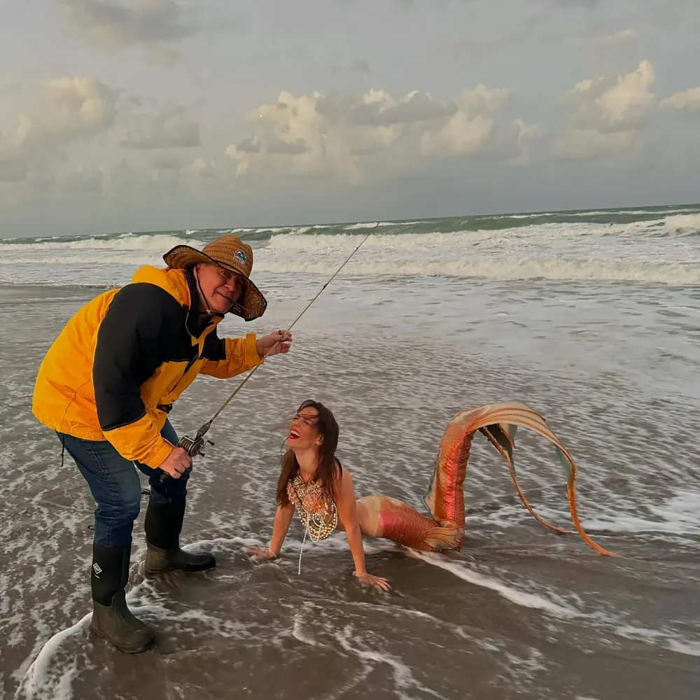 Bill Belichick and Girlfriend Jordan Hudson Dress as Fisherman and a Mermaid for Couples Costume 2