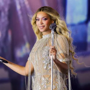 Billboard Names Beyonce as Greatest Pop Star of 21st Century 715